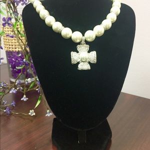 Pearls Necklace with Pendant, simulated🦋